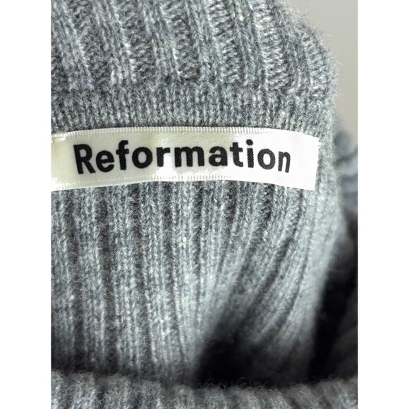 B45 Reformation Luisa Cashmere Turtleneck Sweater Cropped M  Minimalist Chic - Picture 8 of 8